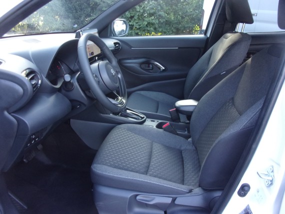 TOYOTA YARIS CROSS YARIS CROSS BLANCHE-008.jpg